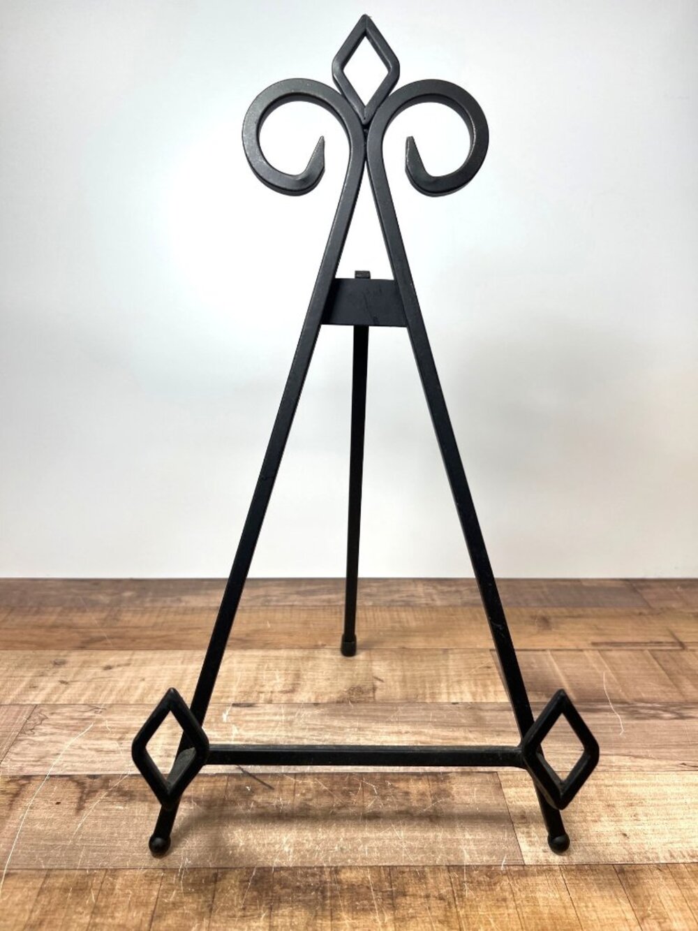 STUDIO DECOR CAST IRON BRONZE FINISH BOOK HOLDER / EASEL 14.5 “ High 7 “ Wide